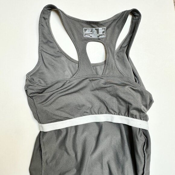 New Balance Grey Tank with built-in Bra - Picture 8 of 10